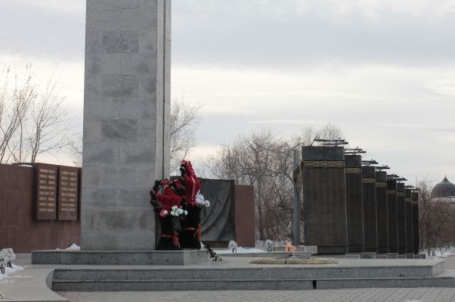 В Оренбурге нашли детей, осквернивших Вечный огонь на проспекте Победы.