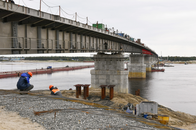 Губернатор ЯНАО оценил готовность моста через реку Пур
