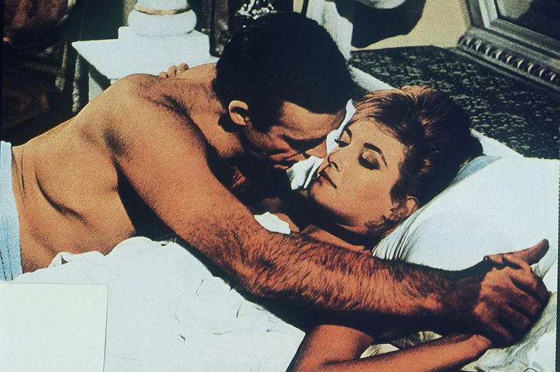 Из России с любовью» (1963) — Джеймс Бонд.