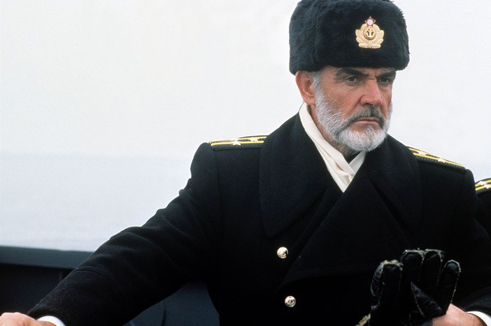 «Охота за “Красным Октябрём”» (1990) — капитан Марко Рэмиус.