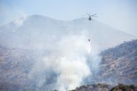 Площадь пожара в Анапе увеличилась до 126 гектаров, для его тушения задействована авиационная группировка МЧС.