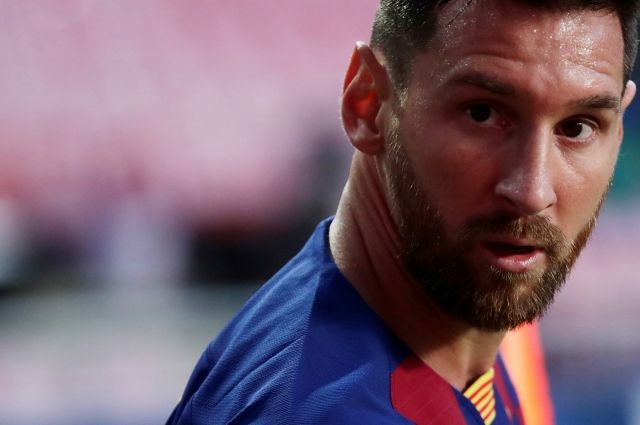 «Барселона» подтвердила уход нападающего Месси