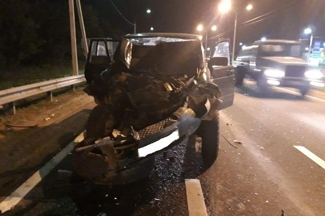 «УАЗ Пикап» серьезно пострадал в аварии в Смоленском районе