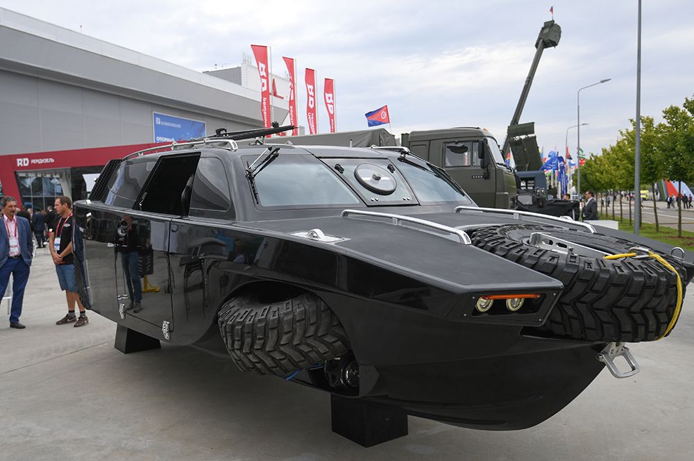 Автомобиль-амфибия «Дрозд».