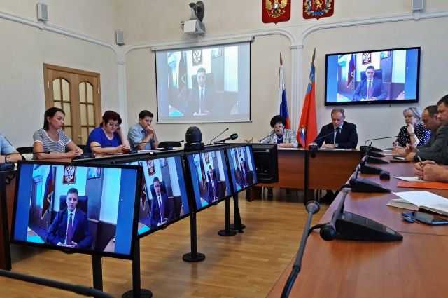 Губернатор посетил собрание родителей Владимирской области онлайн