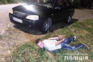 В Винницком области пассажир такси завладел автомобилем водителя