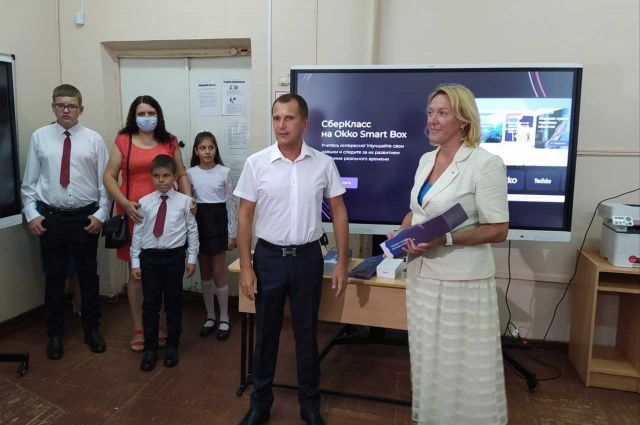 Учащиеся школ Пензенской области получат комплекты смартбоксов от Сбербанка