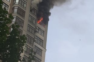 В киевской многоэтажке возле посольства США произошел пожар: детали