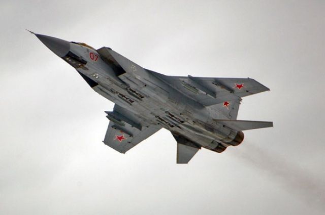 Российский МиГ-31 вылетал на перехват двух самолётов над Баренцевым морем
