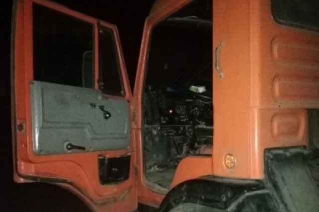 В Димитровграде из-за взрыва газового баллончика загорелся КамАЗ