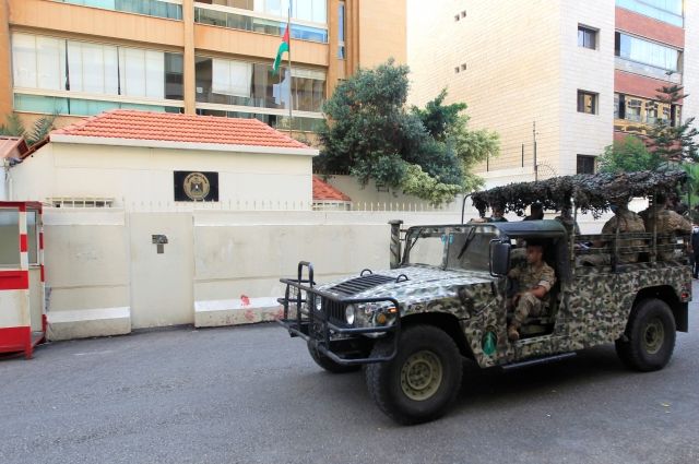 Армия Ливана блокировала суннитский квартал Бейрута