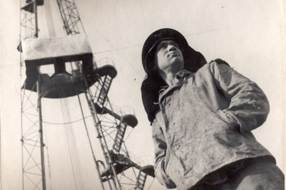 Буровик Шаимской конторы бурения. 1960 год