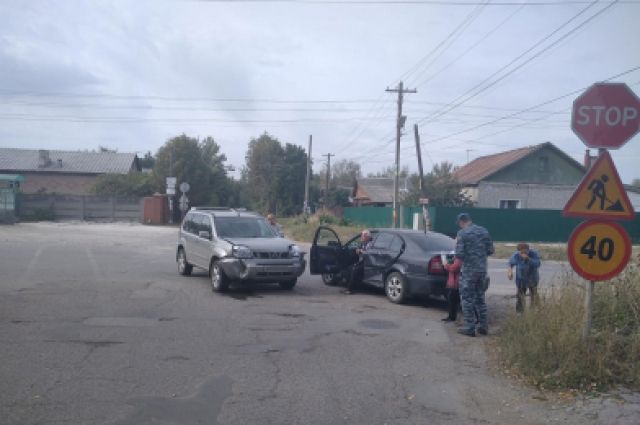 В аварии на улице Добролюбова в Рязани пострадали двое