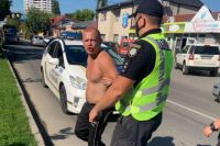 В Ужгороде мужчина разбил десяток автомобилей и автобус