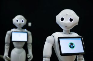 Во Франции масочный режим будут контролировать роботы
