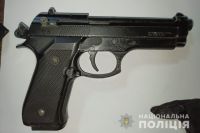 В Закарпатской области двое парней устроили стрельбу на заводе