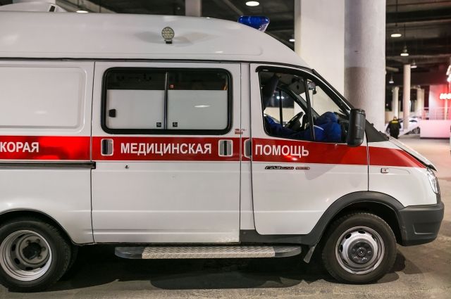 В столкновении грузовиков в Волгограде пострадали два человека