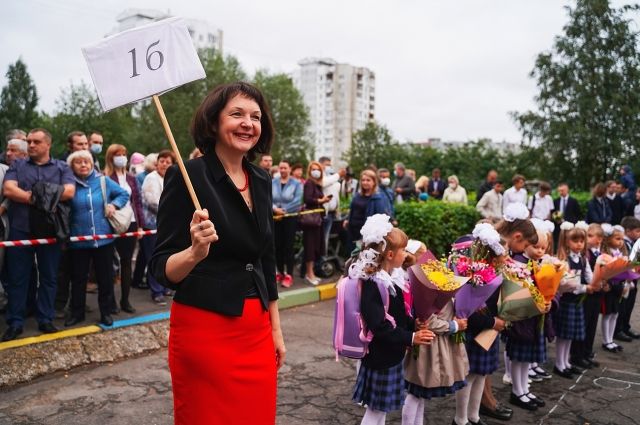 По программе «Земский учитель» в Псковскую область переехали пять педагогов