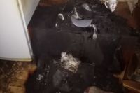 В Оренбурге мужчина и женщина едва не пострадали из-за загоревшегося телевизора.
