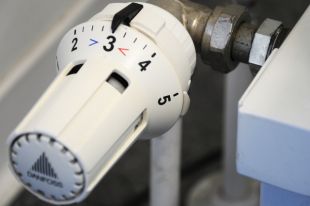 Отопление дали в 266 тюменских школах, детских садах и больницах