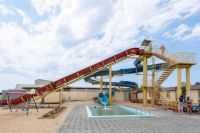 В Кирилловке ребенок с водной горки упал на бетонную плиту