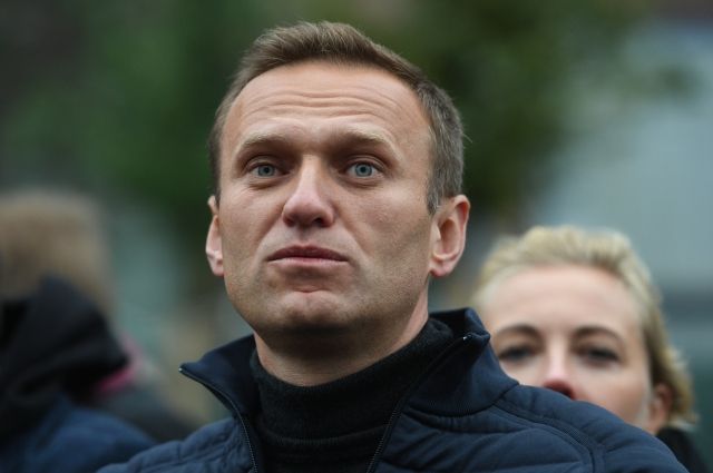 Кремль прокомментировал возможное возвращение Навального в РФ