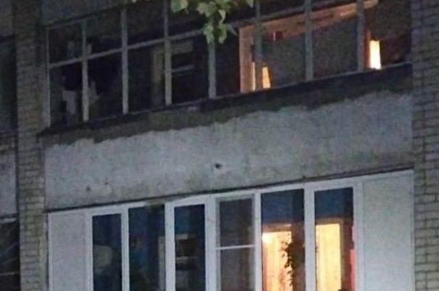 В Дзержинске 10-летняя девочка упала с пятого этажа