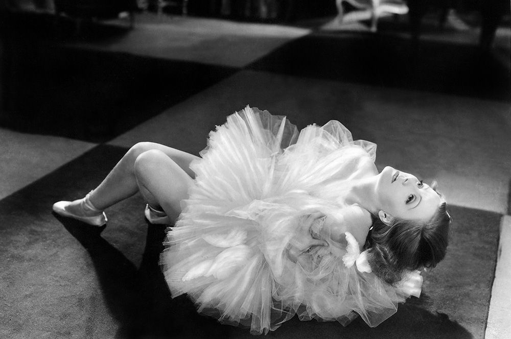«Гранд-отель» (1932) — балерина Грушинская.