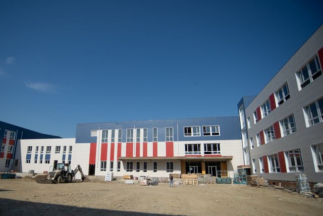 В Майкопе продолжается строительство школы на 1100 мест
