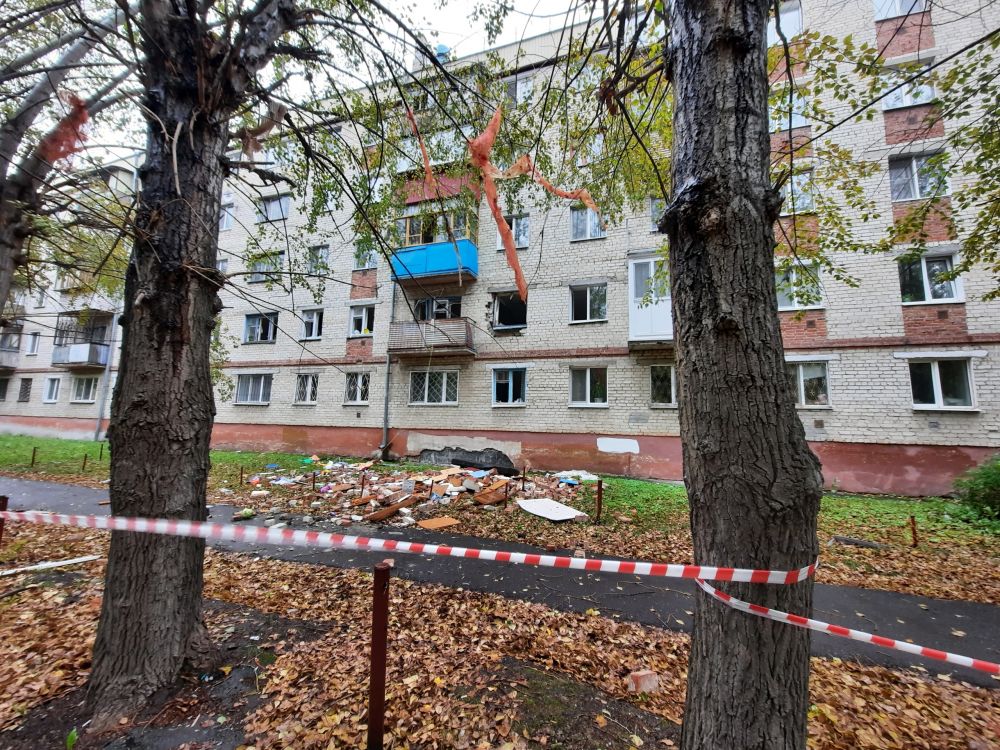 Хлопок газовоздушной смеси на улице 50 лет ВЛКСМ в Тюмени.