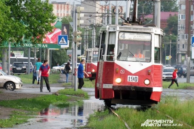 В Омске остановят движение трамваев на два вечера
