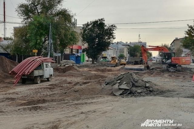 Большинство ремонтных работ на дорогах Оренбурга должно быть завершено к 1 ноября.