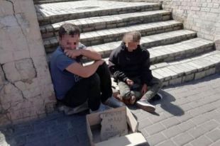В Киеве мужчина использовал чужого больного ребенка для попрошайничества