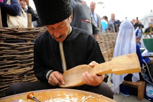 Мастера из Адыгеи примут участие в ярмарке народных промыслов