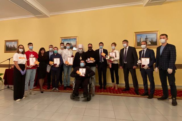 В Брянске активные волонтеры получили грамоты президента