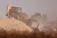 Пожарным удалось полностью потушить пожар на свалке в Киеве
