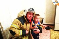 В Тюменской области пожарные помогли ребенку, застрявшему в батарее