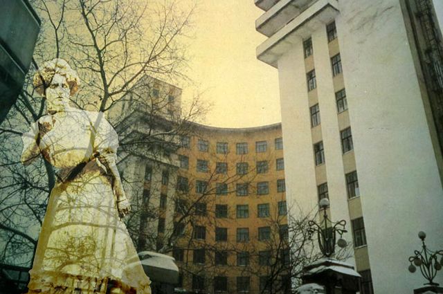 Призраки, следы пуль, сатанисты: 5 самых мистических зданий Екатеринбурга
