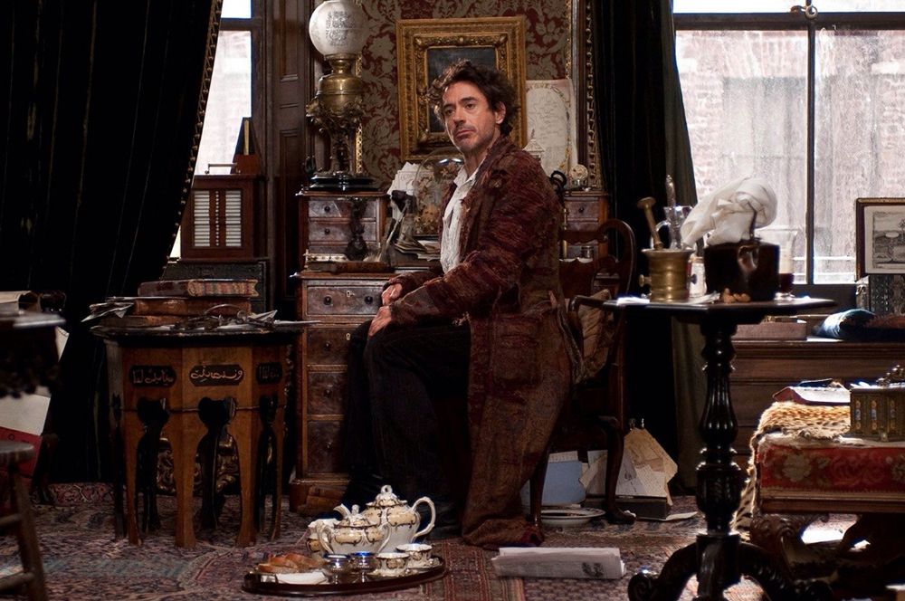 Роберт Дауни младший — «Шерлок Холмс» (2009), «Шерлок Холмс: Игра теней» (2011).