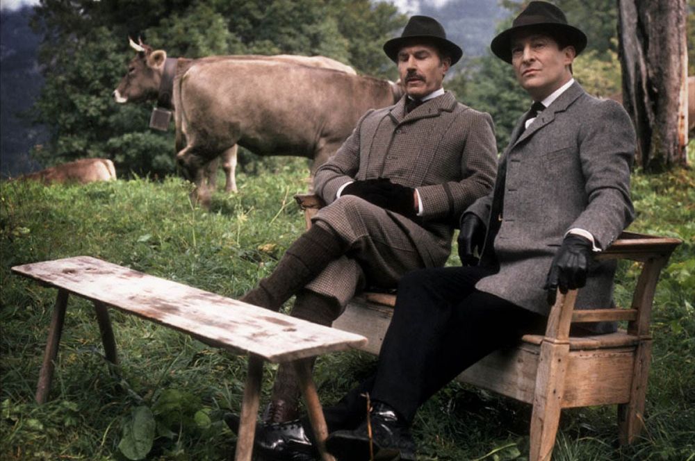 Джереми Бретт — «Приключения Шерлока Холмса» (1984-1985).