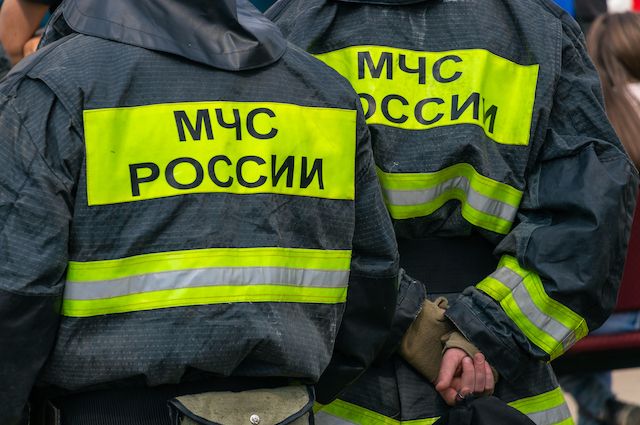 Человека эвакуировали из горящей квартиры в Смоленске