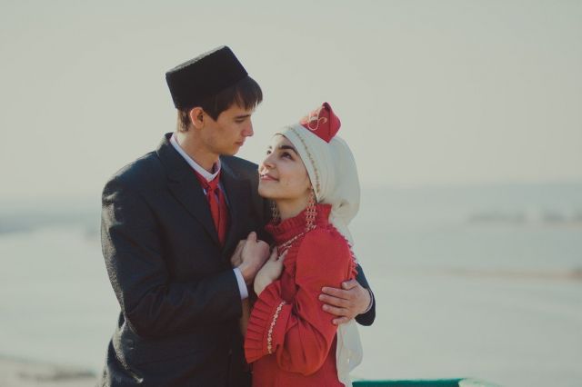 Многие свадебные обычаи сохраняются в татарских деревнях.  