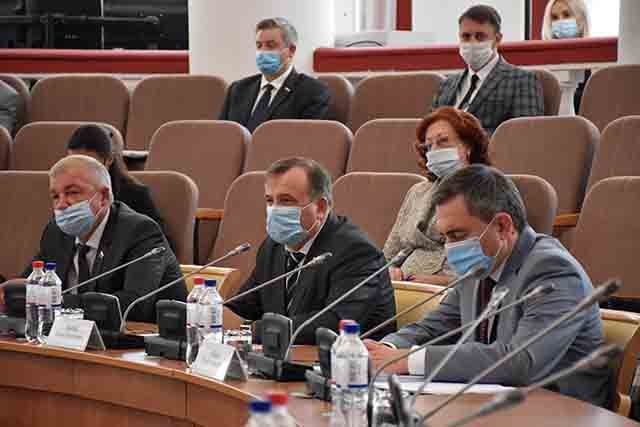Три депутата Орловского облсовета сложили свои полномочия