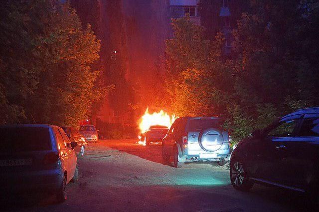 В Магнитогорске за одну ночь сожгли несколько автомобилей