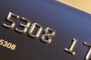 В Херсонской области злоумышленники украли деньги со счетов 100 иностранцев