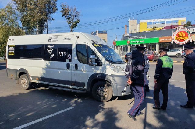 В Брянске проверили общественный транспорт на соблюдение масочного режима