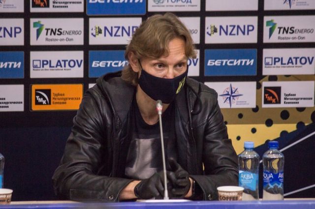 Тренер ФК «Ростов» Валерий Карпин прокомментировал своё удаление с поля