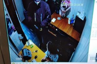 Нанес 15 ударов ножом: в Киеве мужчина убил женщину-администратора магазина