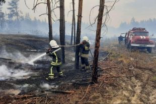 В Луганской области разгорелся очередной пожар: взрываются боеприпасы