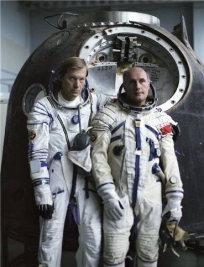 1983 г. «Возвращение с орбиты», Кузнецов, космонавт.
